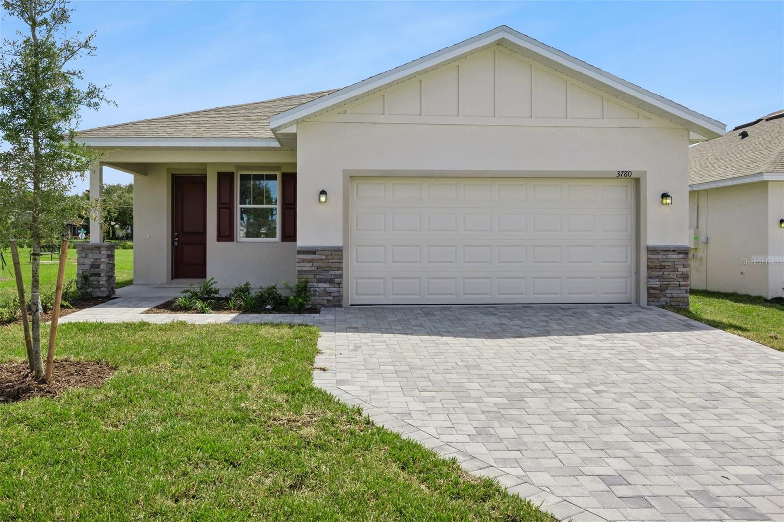 3780 Watercliff Cir, Grand Island, FL 32735