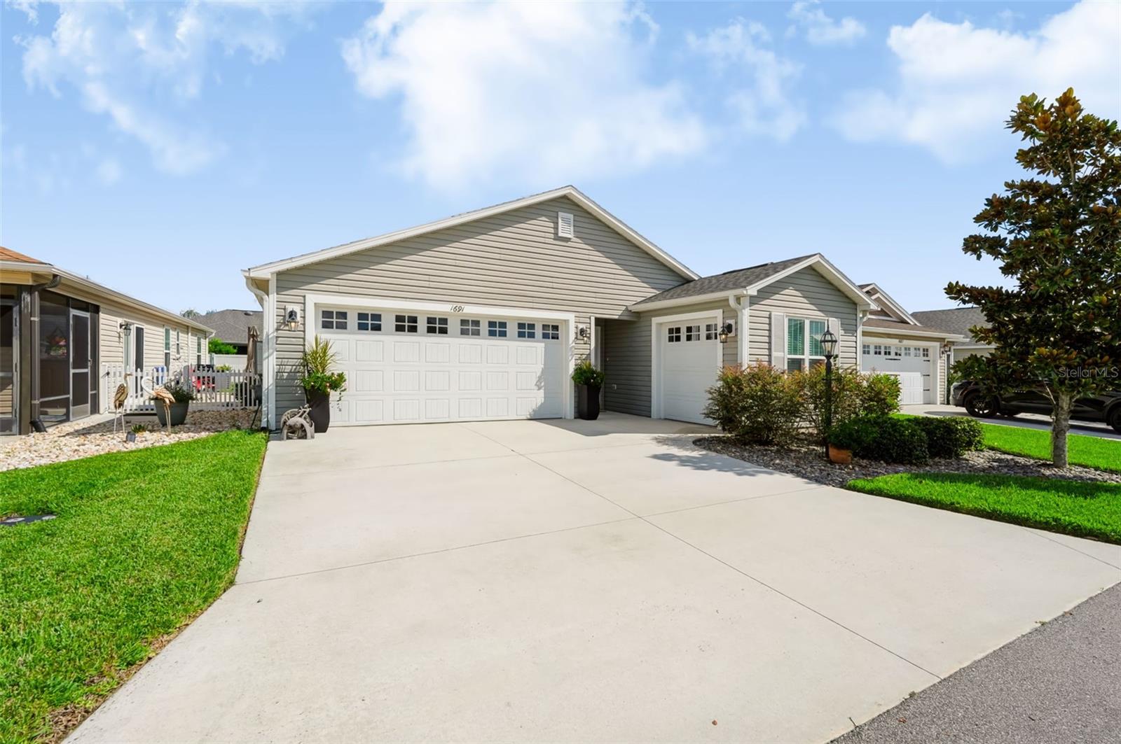 1691 Schau St, The Villages, FL 32163 photo