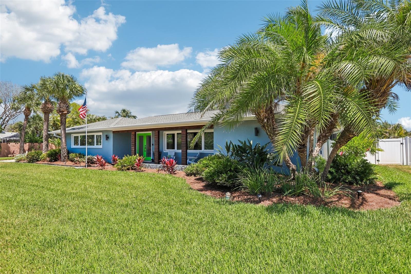 3203 Hibiscus Dr, Belleair Beach, FL 33786 photo