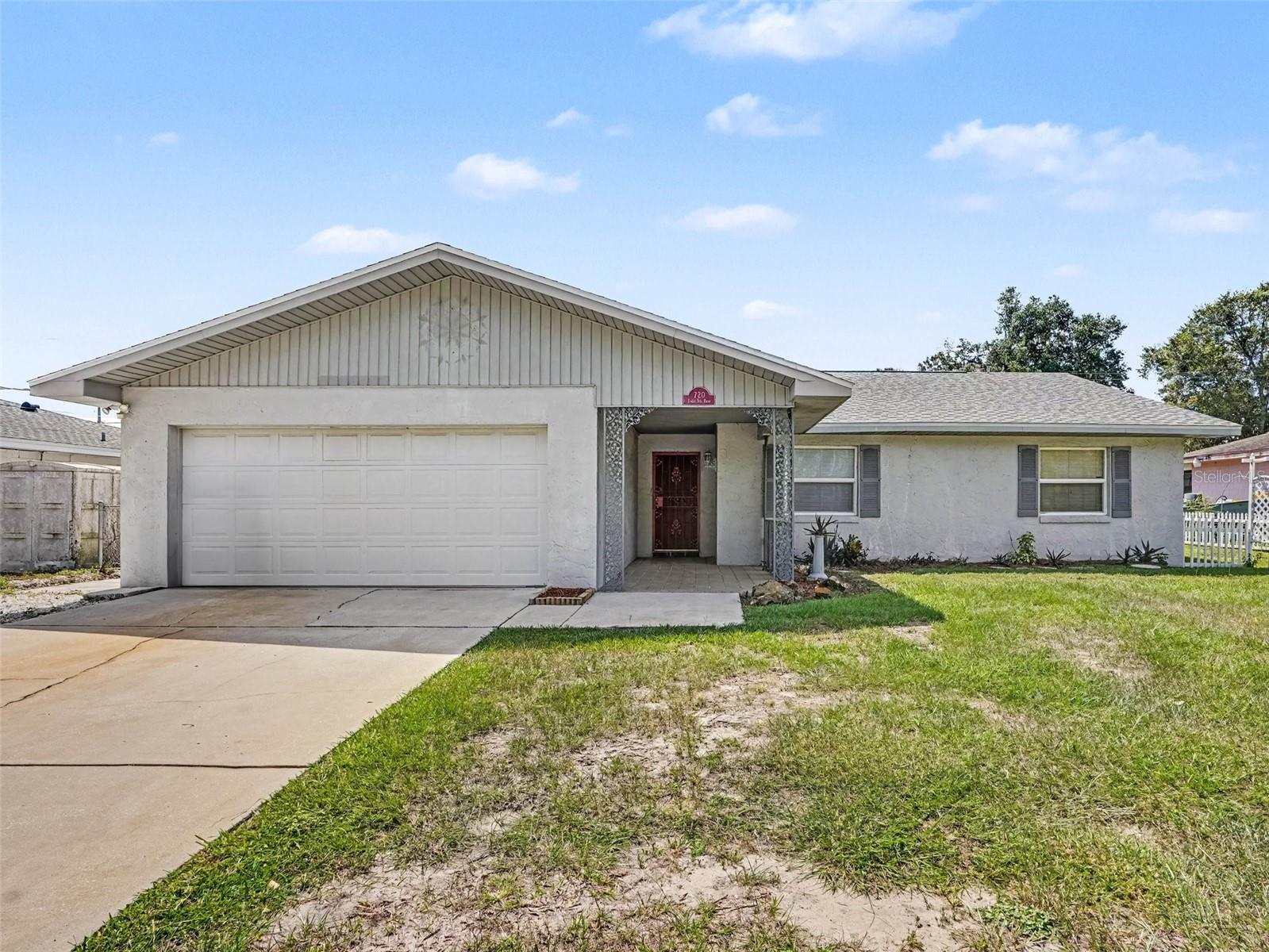 720 Lake Ned Rd, Winter Haven, FL 33884