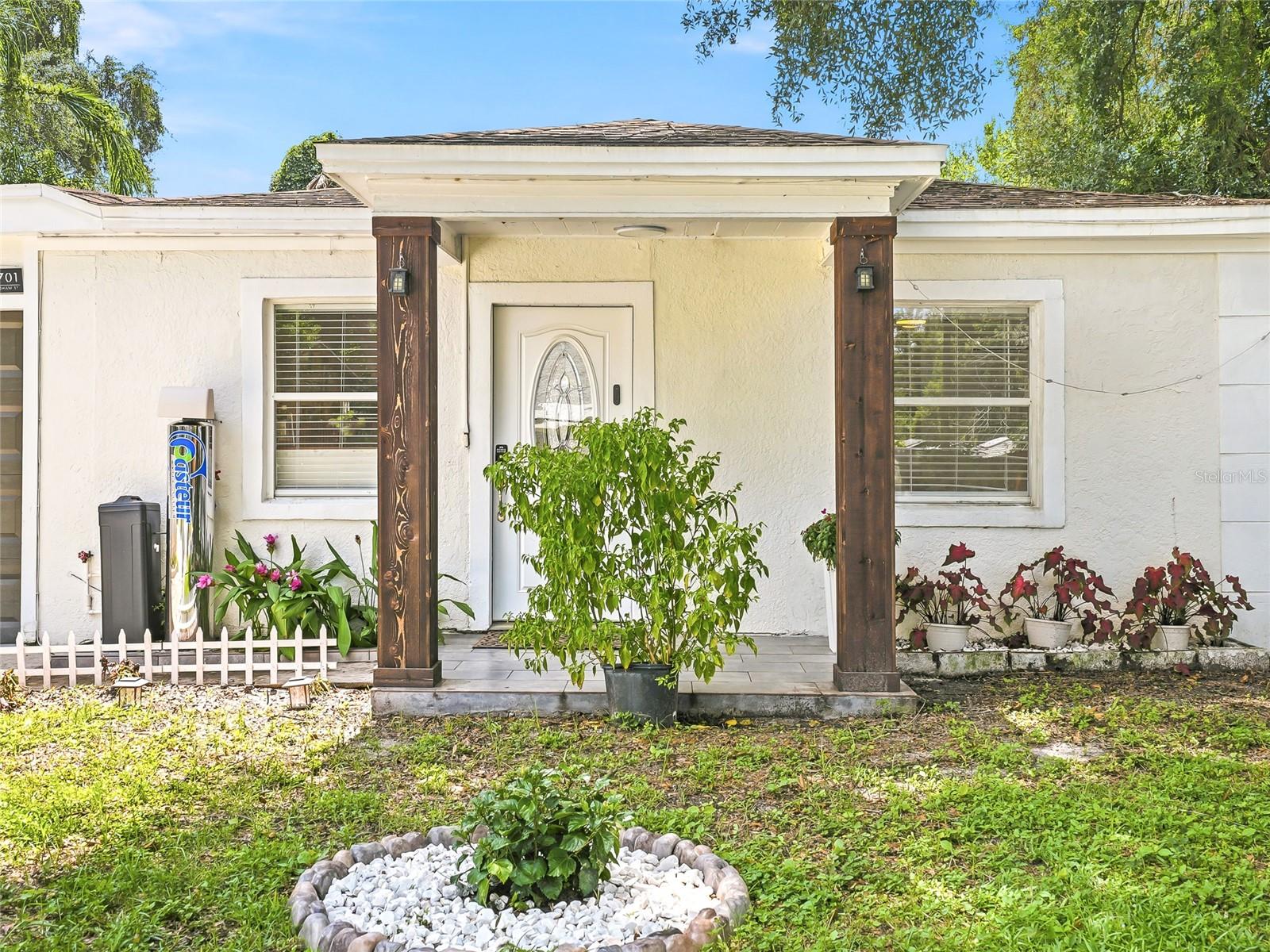 701 E Crenshaw St, Tampa, FL 33604 photo