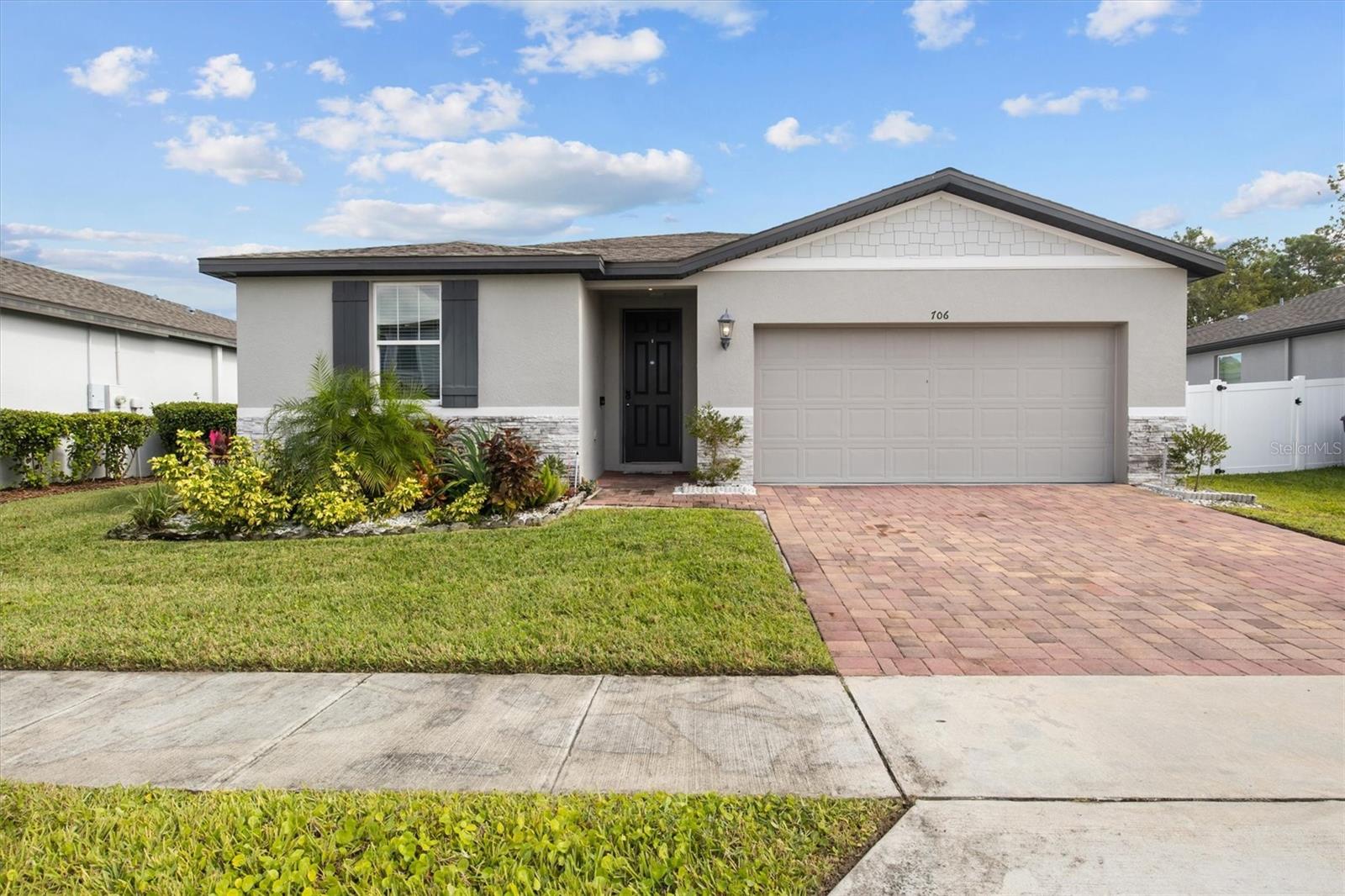 706 Alta Vista Ct, Davenport, FL 33896 photo
