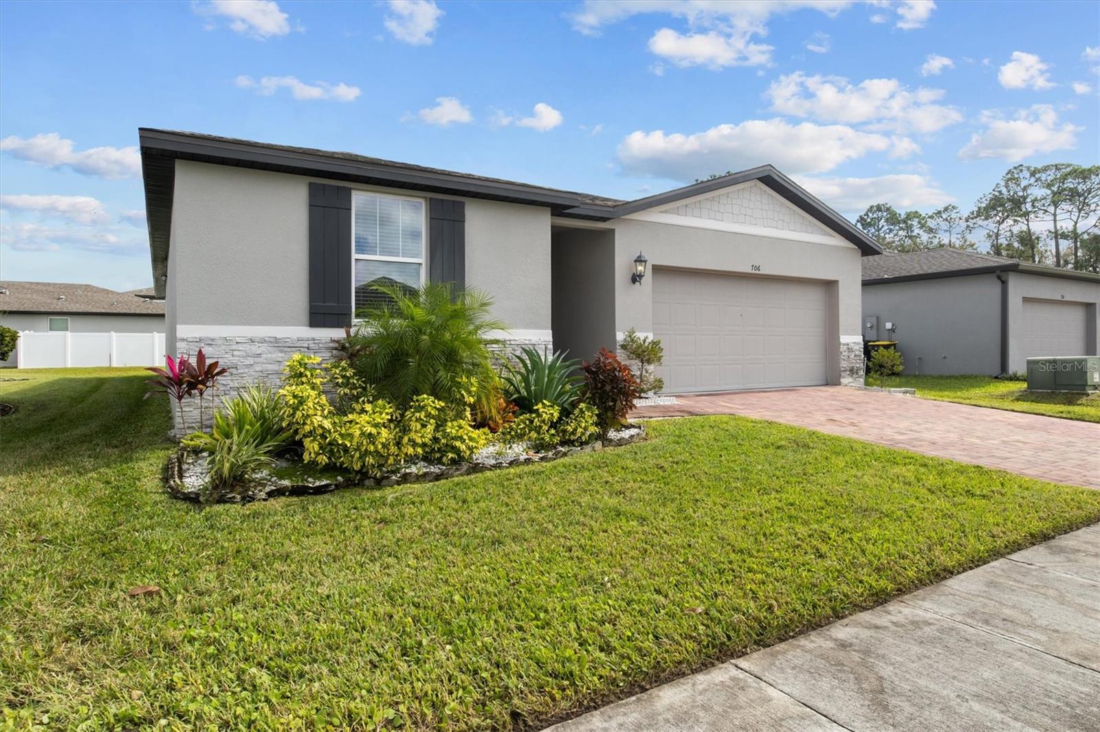 706 Alta Vista Ct, Davenport, FL 33896