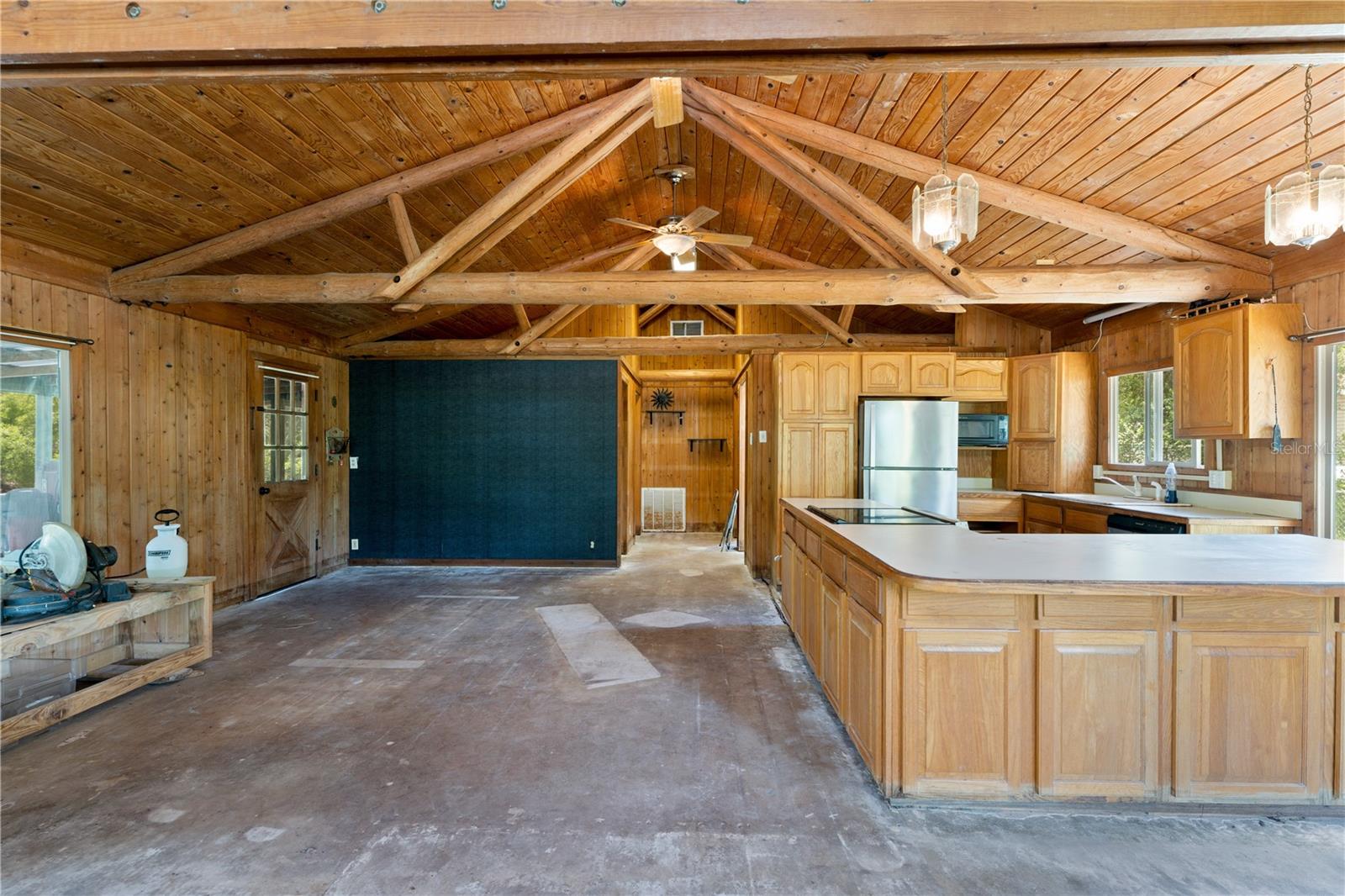 Single Family Residence in DADE CITY FL 6410 AMELIA LANE 11.jpg