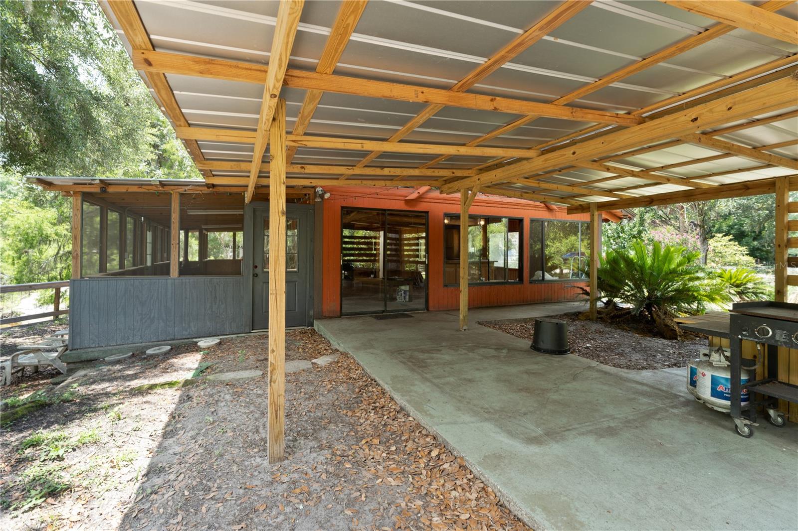 Single Family Residence in DADE CITY FL 6410 AMELIA LANE 7.jpg
