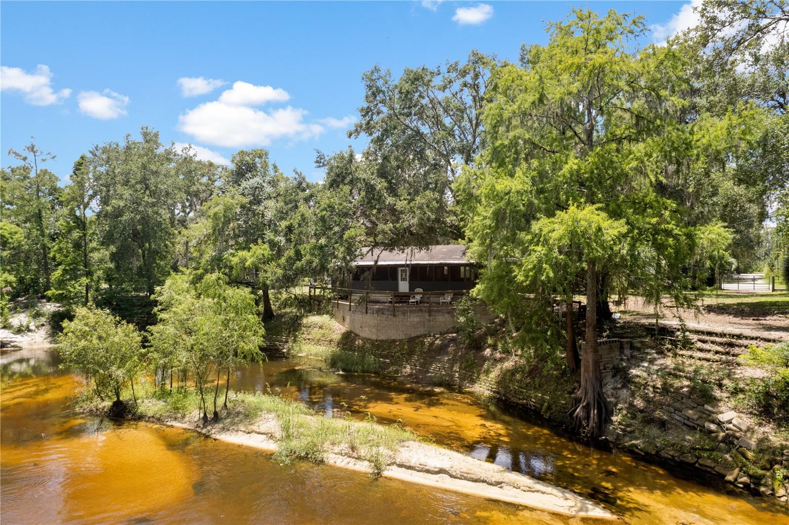 Single Family Residence in DADE CITY FL 6410 AMELIA LANE 1.jpg