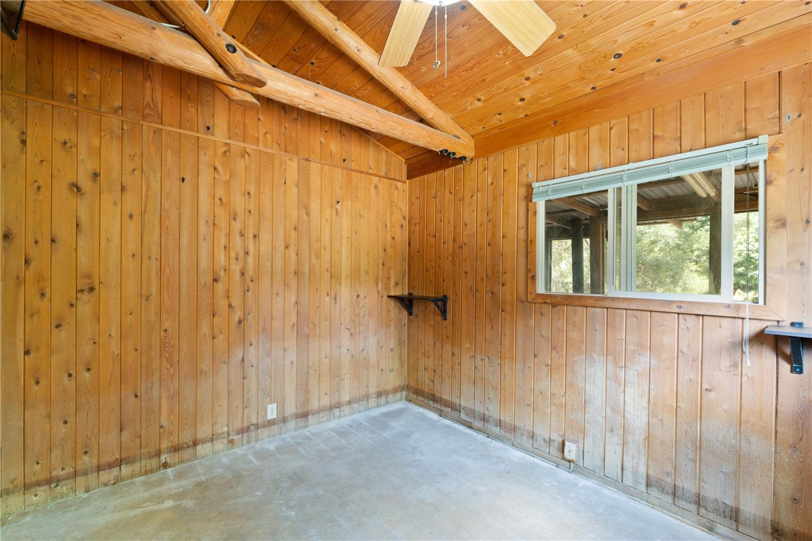 Single Family Residence in DADE CITY FL 6410 AMELIA LANE 24.jpg