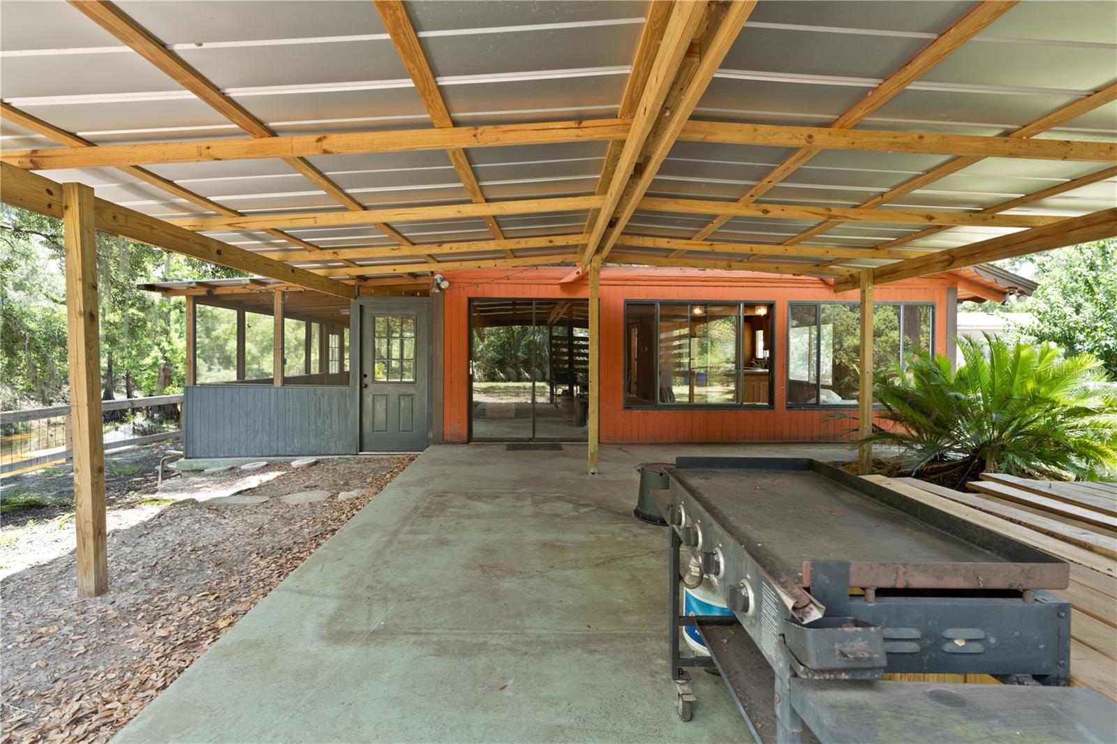Single Family Residence in DADE CITY FL 6410 AMELIA LANE 27.jpg
