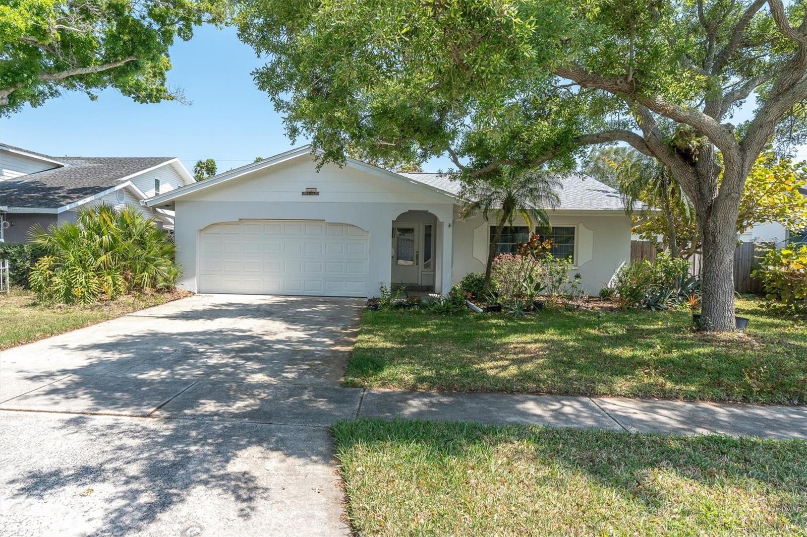 5619 Denver St, Saint Petersburg, FL 33703