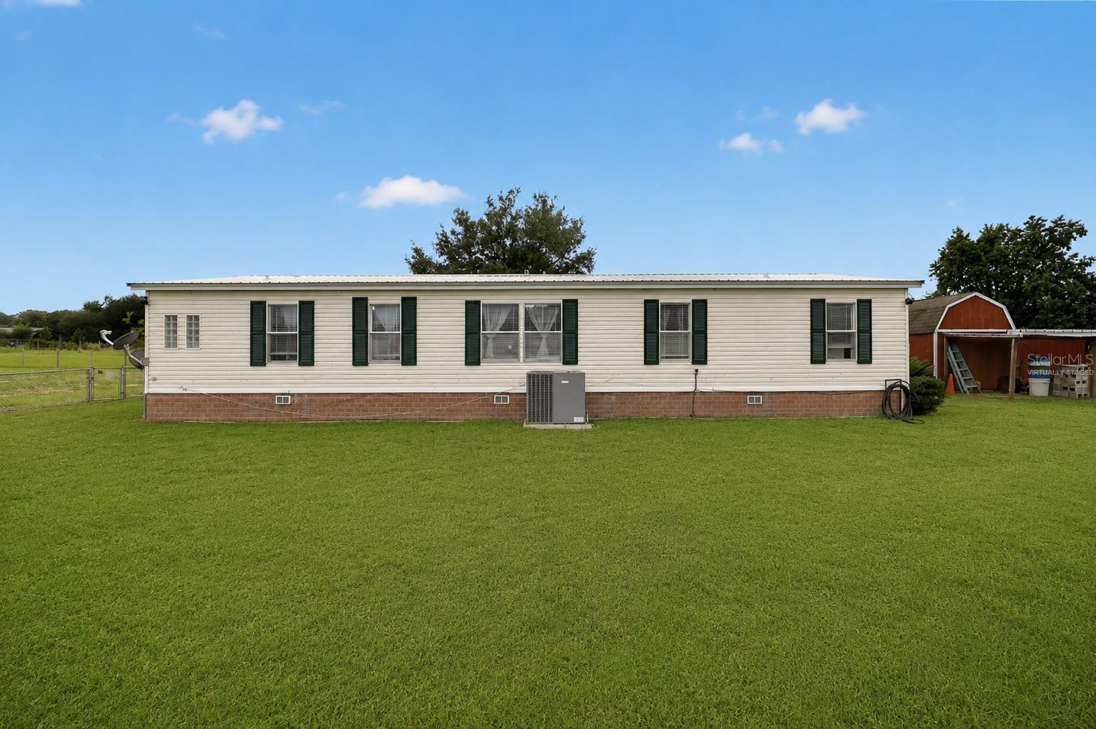 15355 SE 113 Street Rd, Ocklawaha, FL 32179 photo