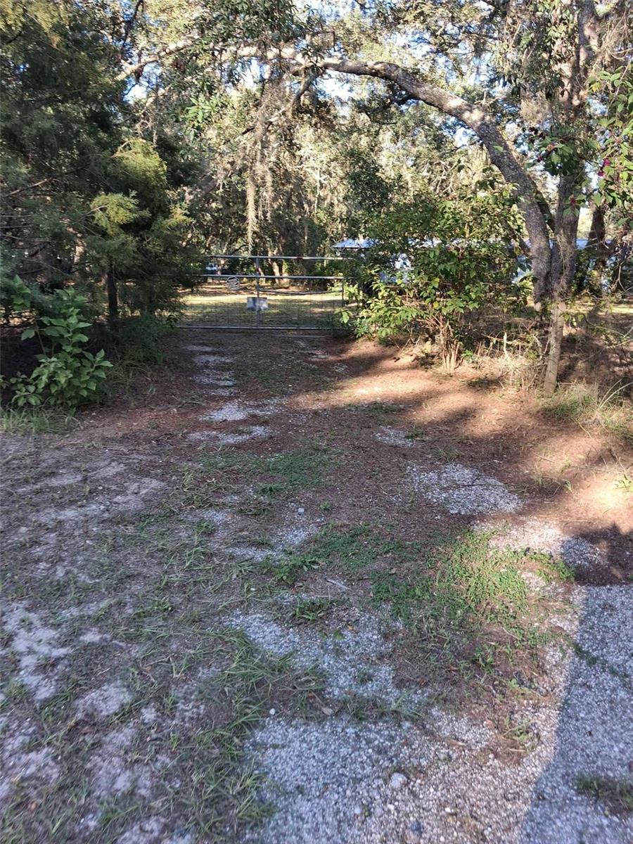 3468 Jodi West Dr, Dade City, FL 33523 photo