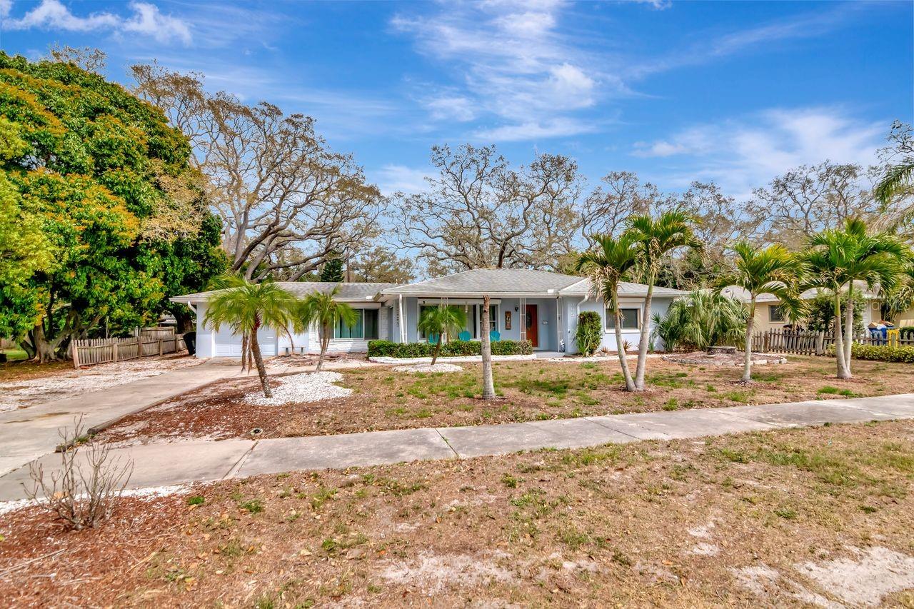 305 Baker Ave, Clearwater, FL 33755 photo