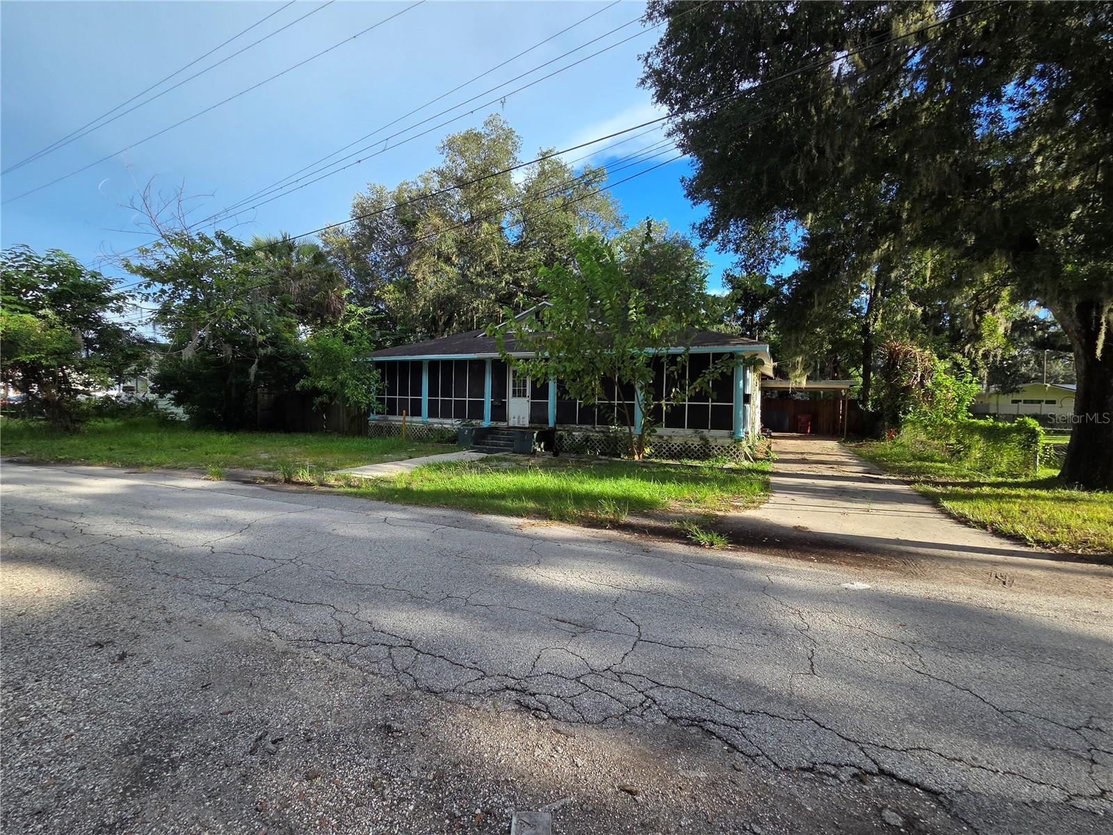 113 W Strickland St, Plant City, FL 33563 photo