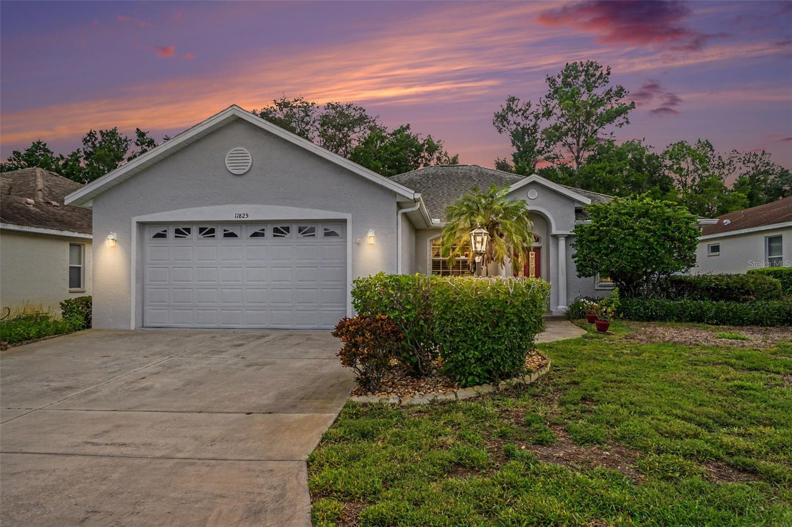 11825 Hollyhock Dr, Bradenton, FL 34202