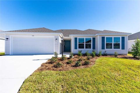Single Family Residence in THE VILLAGES FL 7315 CORNWALL WAY.jpg