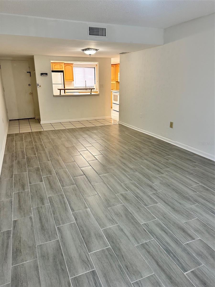 10775 Village Club Cir #101, Saint Petersburg, FL 33716 photo