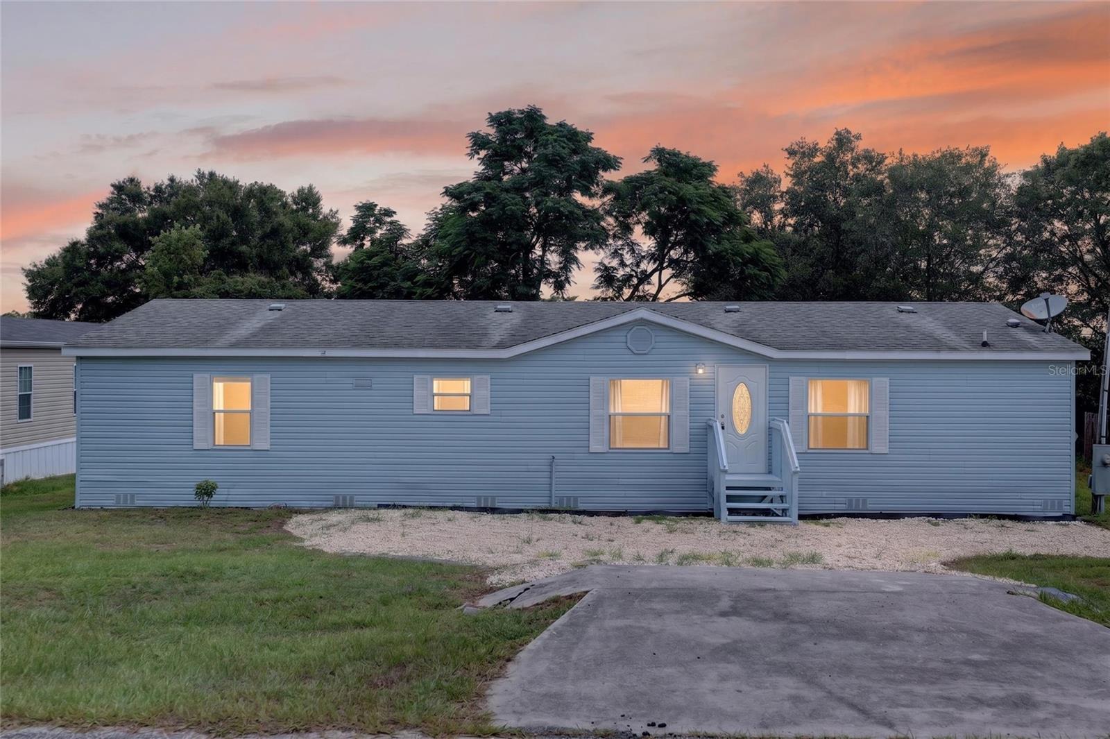 225 Skyline Dr, Lady Lake, FL 32159