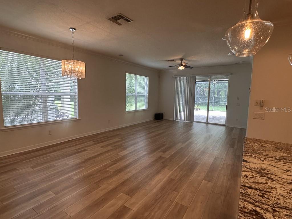 11107 Green Park Cir, Tampa, FL 33626 photo