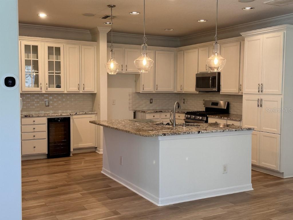 11107 Green Park Cir, Tampa, FL 33626 photo