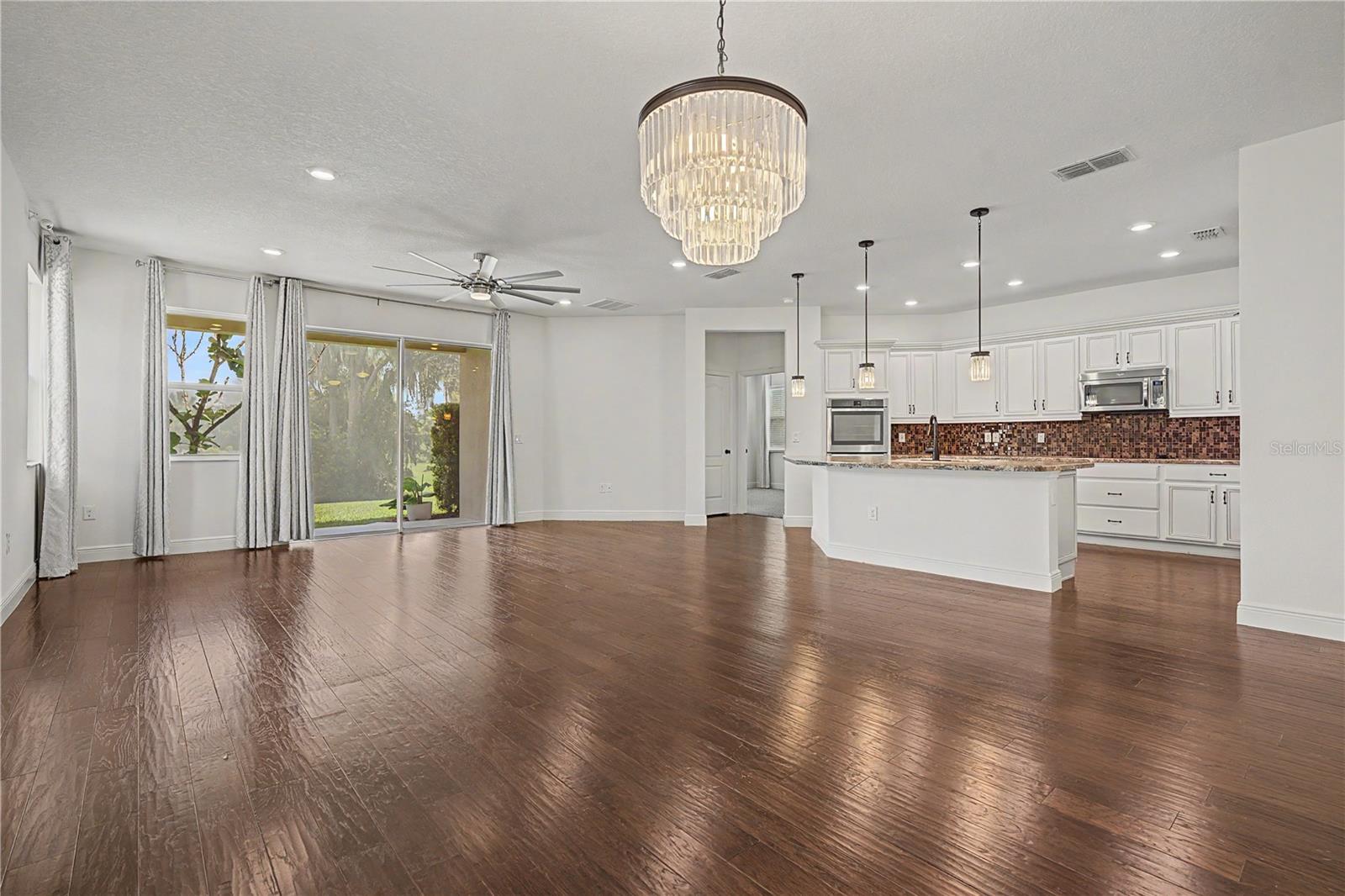 10530 Medford Lake Dr, Riverview, FL 33578 photo