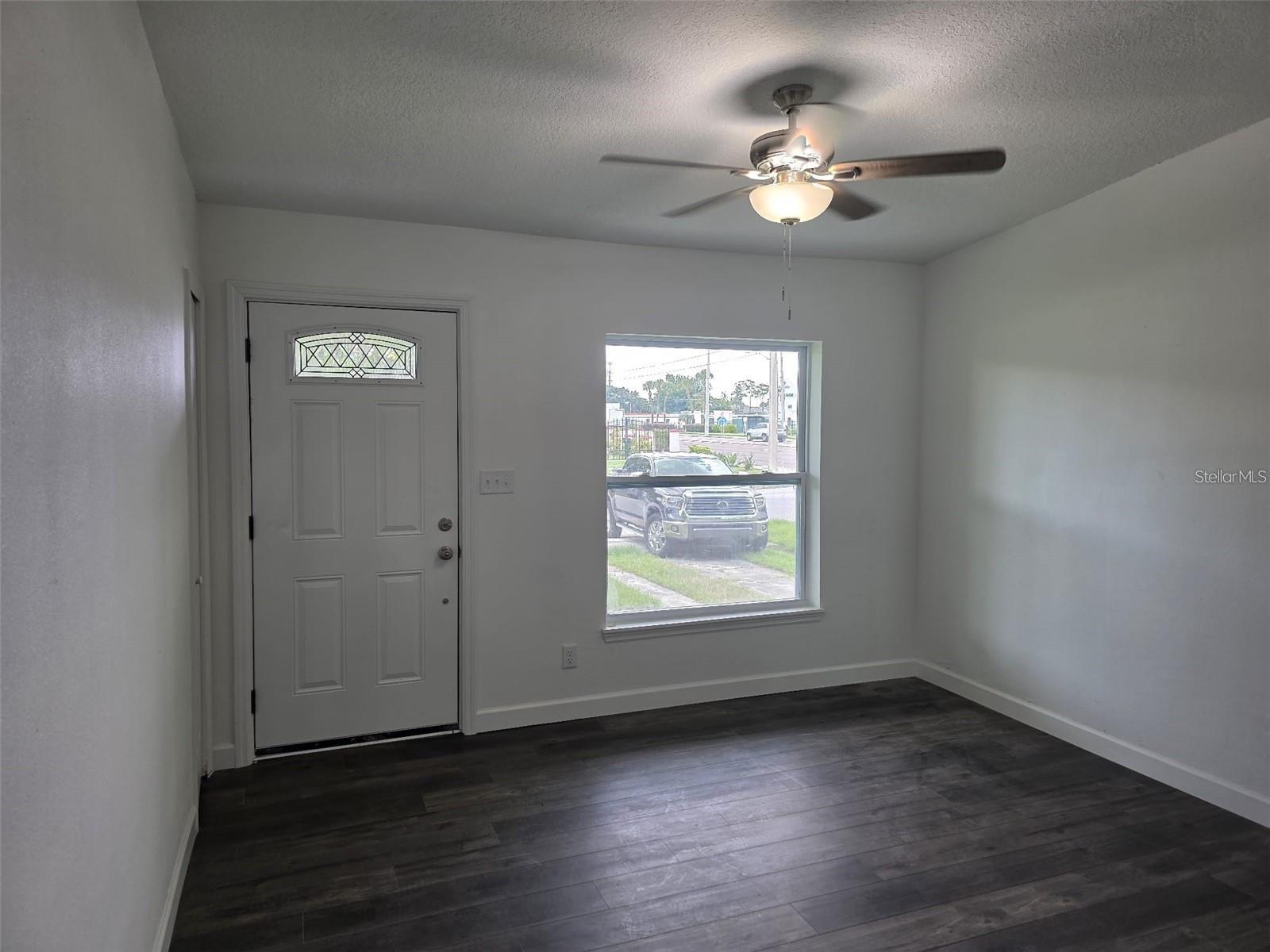 5660 Pecos St, Orlando, FL 32807 photo