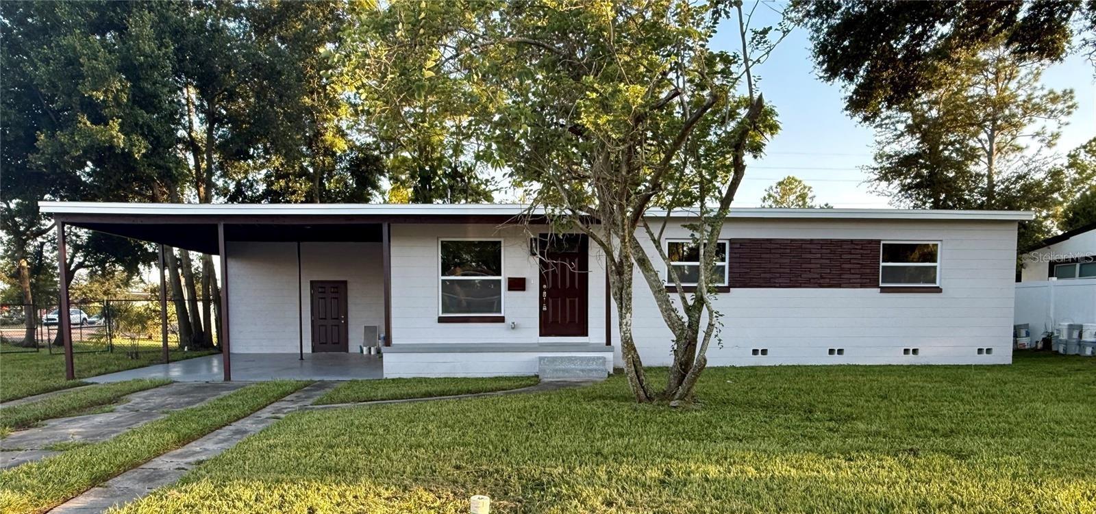 5660 Pecos St, Orlando, FL 32807