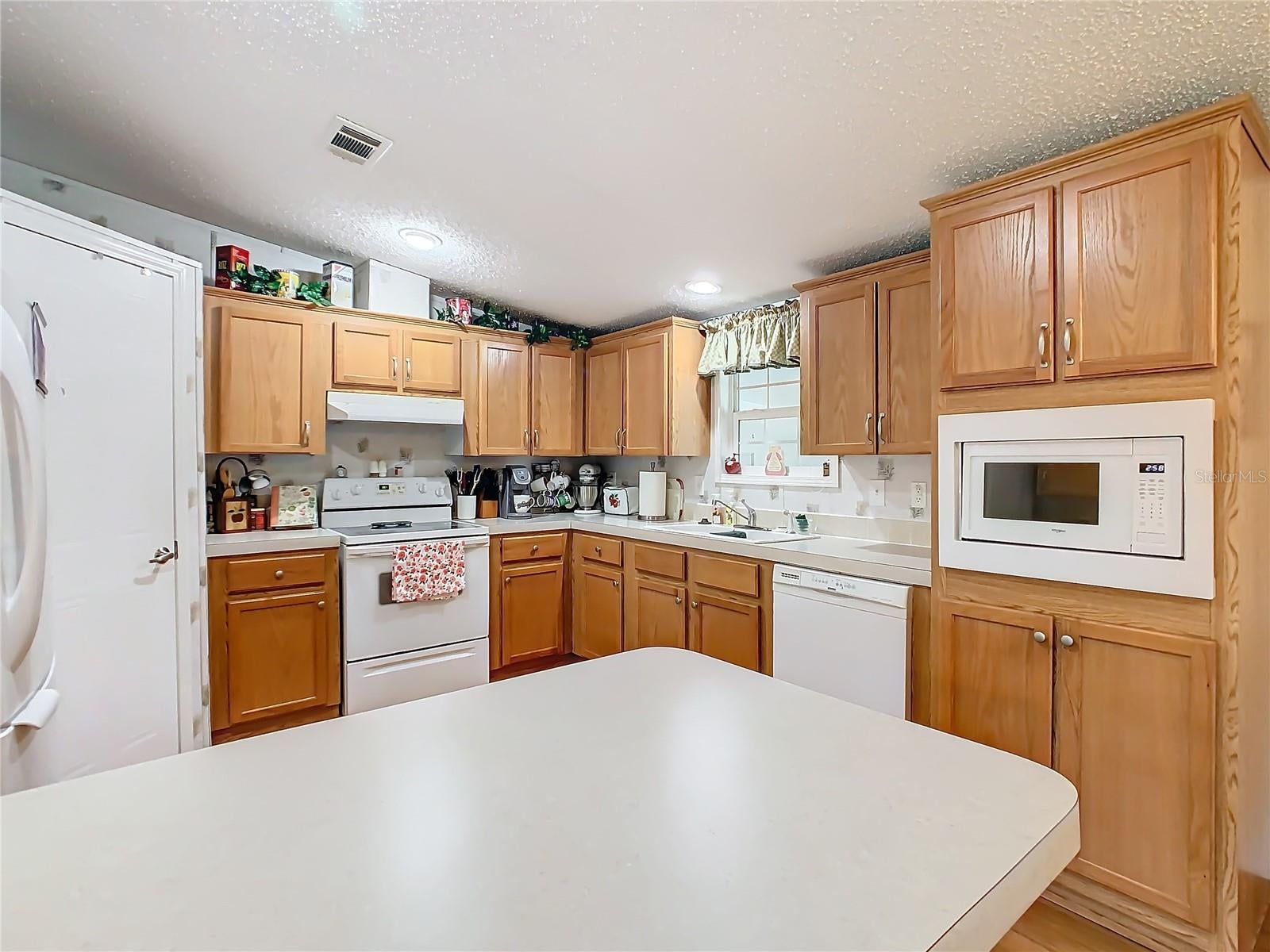 157 Orangewood Dr, Lake Wales, FL 33898 photo