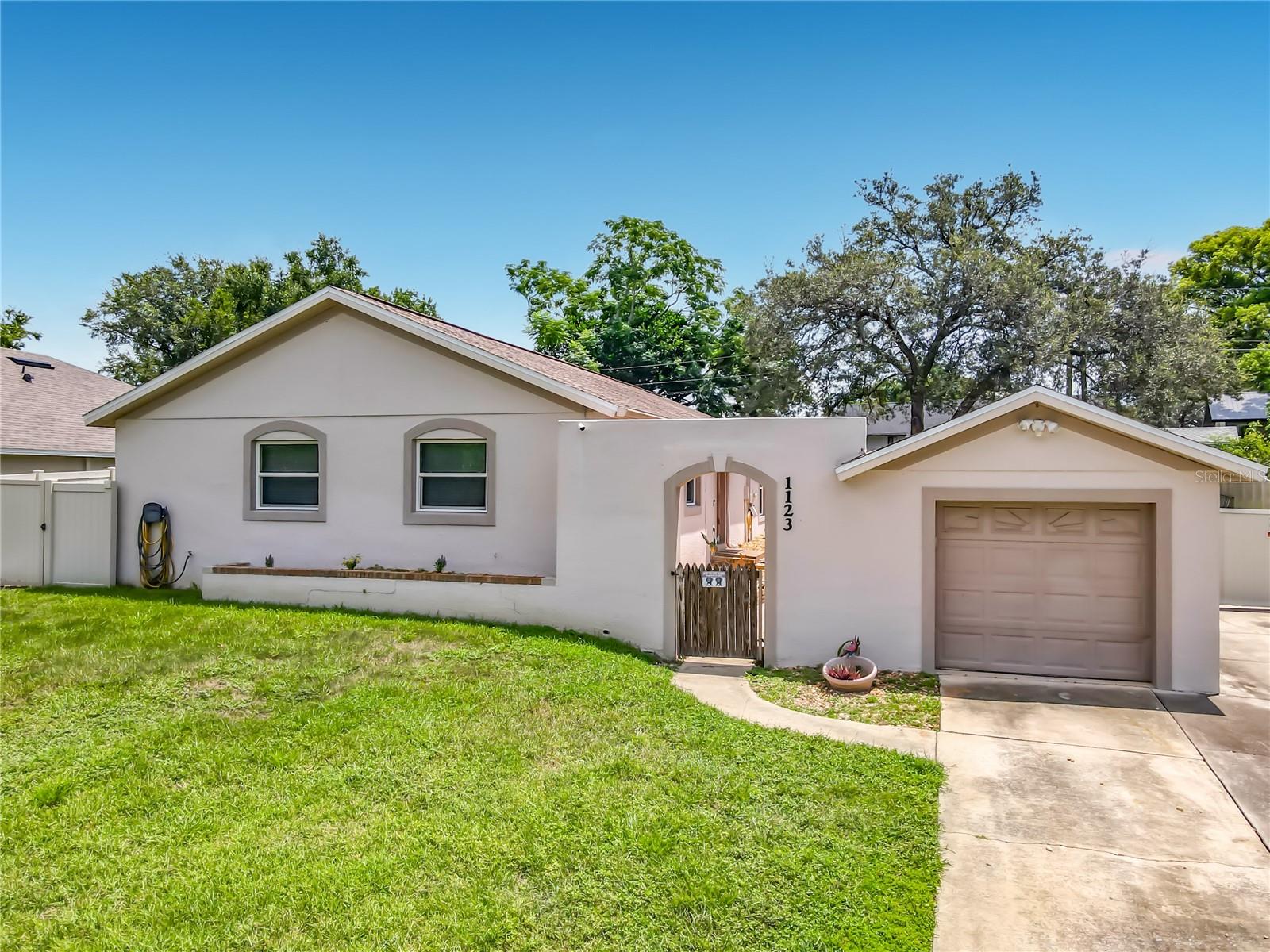 1123 Hancock Dr, Deltona, FL 32725