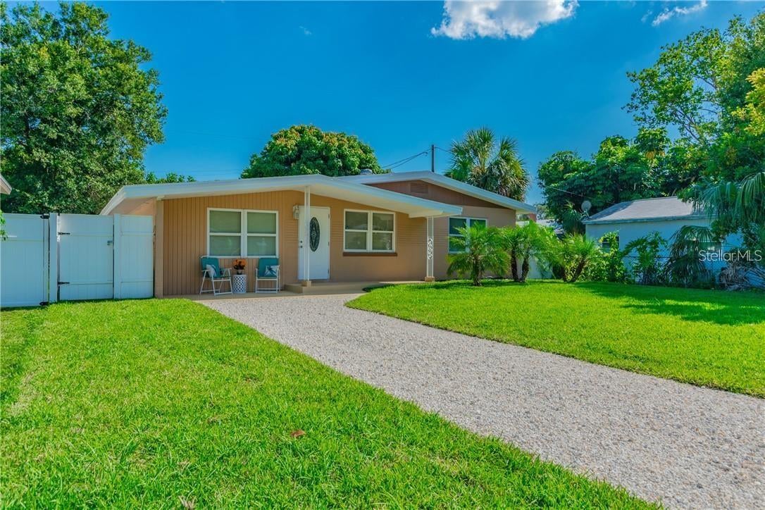 5418 11 Ave, Gulfport, FL 33707