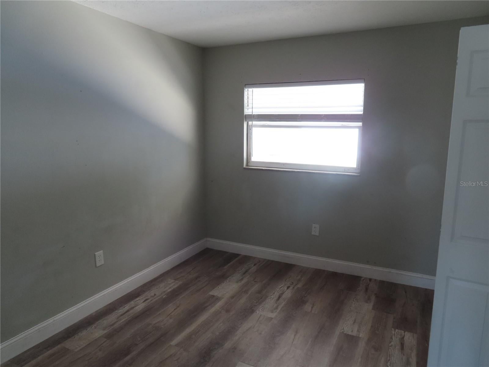 1215 Windsor Cir, Brandon, FL 33510 photo