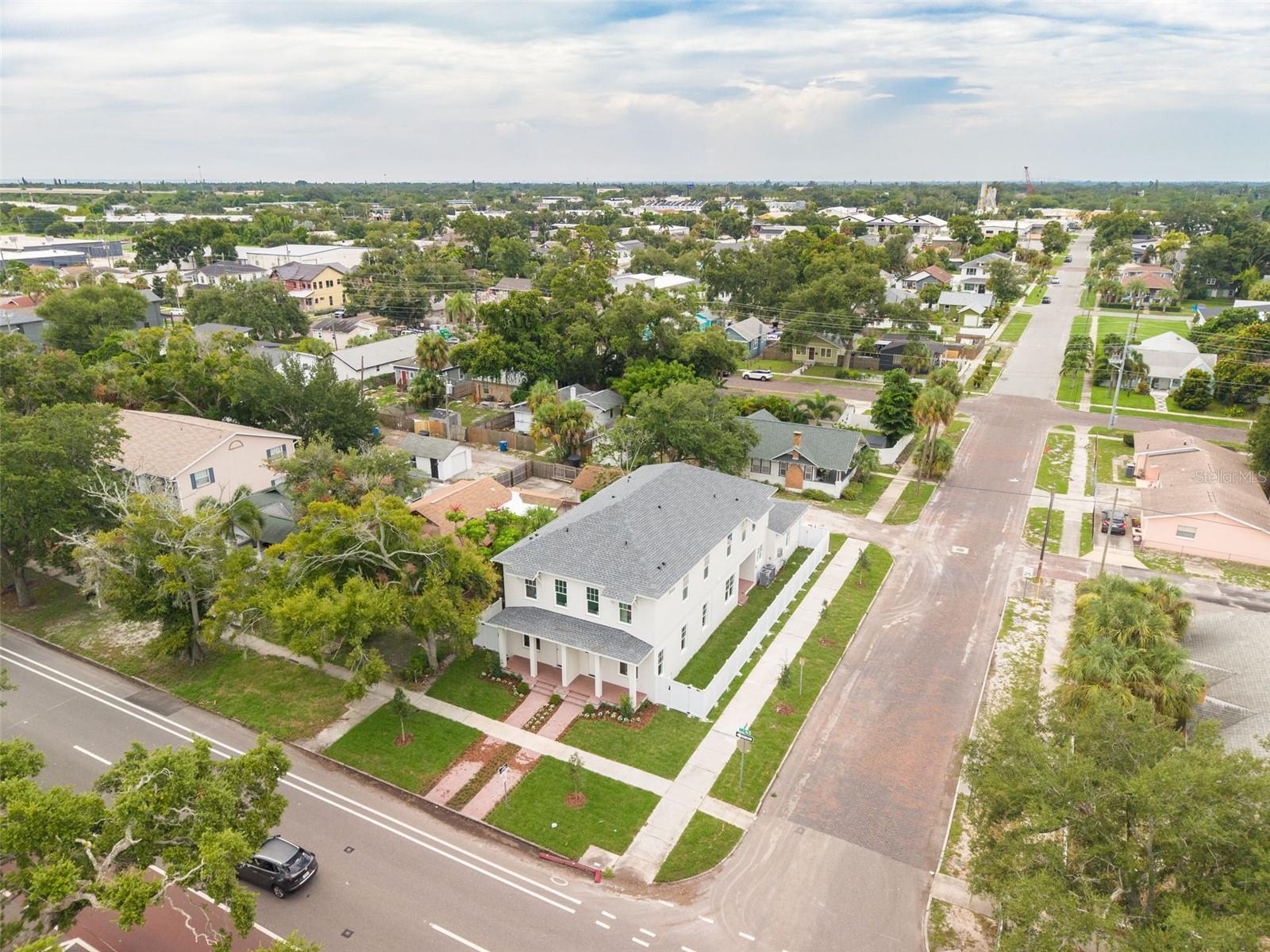 2460 1 Ave, Saint Petersburg, FL 33712 photo