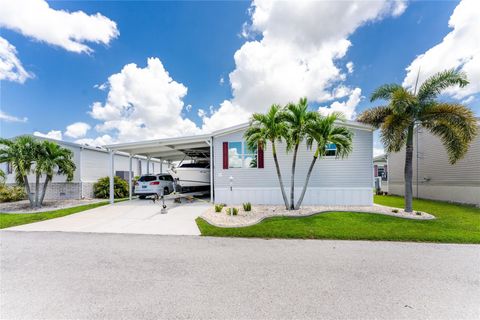 Manufactured Home in PUNTA GORDA FL 63 WINDMILL BOULEVARD #204O.jpg