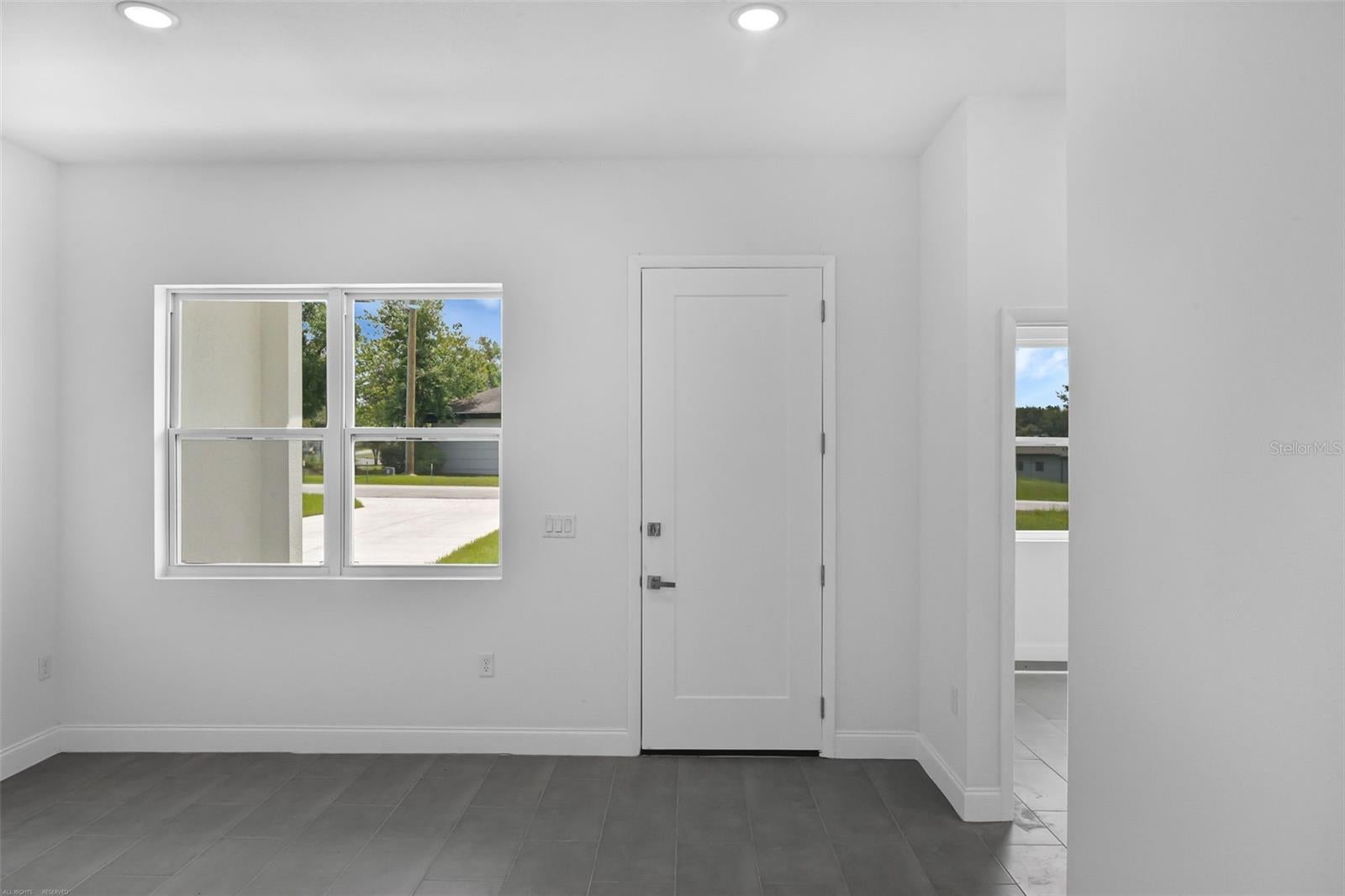 20563 SW Rainbow Lake Blvd, Dunnellon, FL 34431 photo