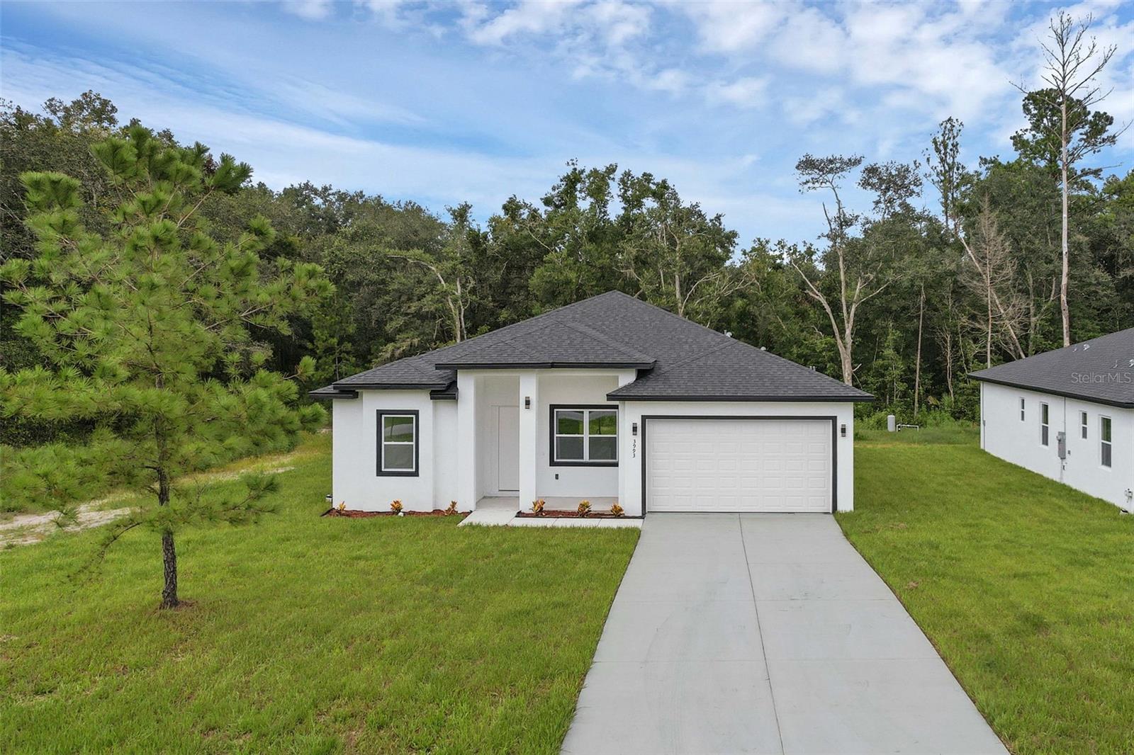 20563 SW Rainbow Lake Blvd, Dunnellon, FL 34431 photo