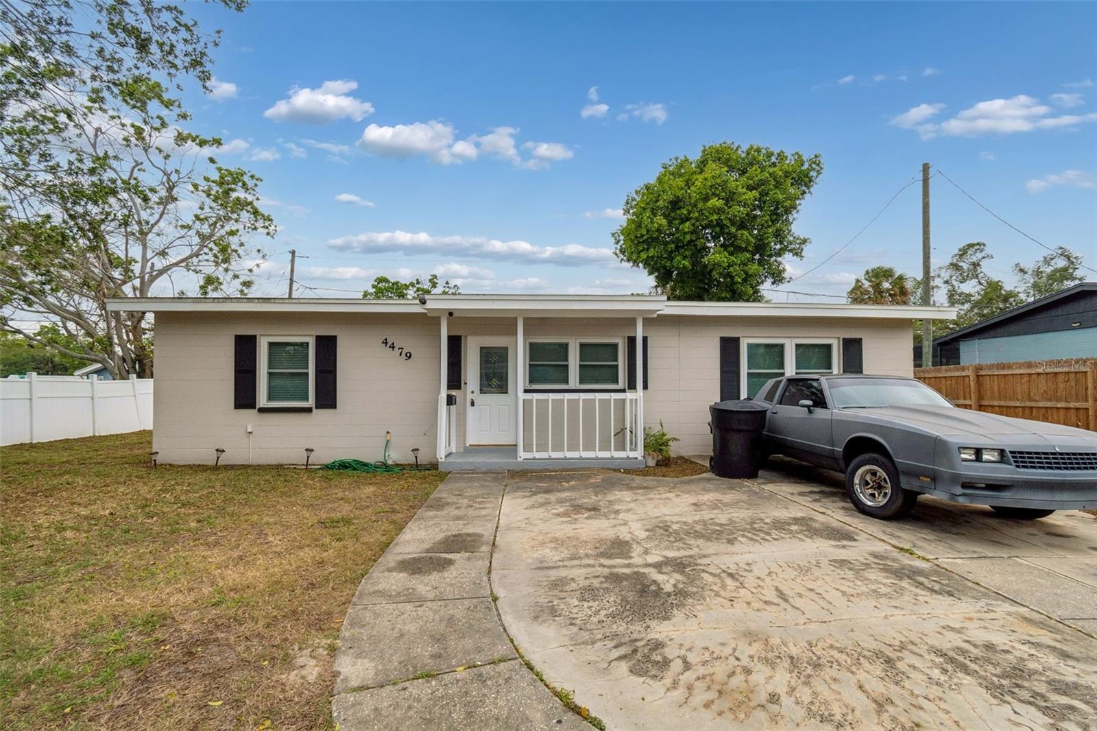 4479 Porpoise Dr, Saint Petersburg, FL 33705 photo