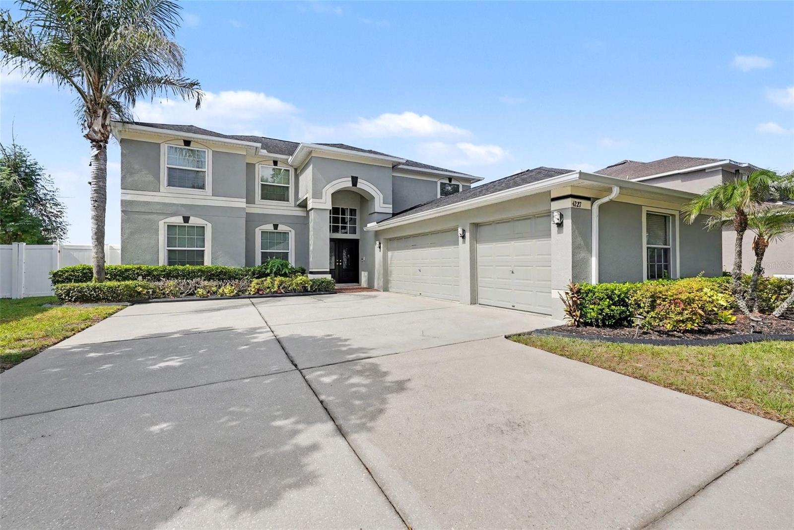 4227 Balington Dr, Valrico, FL 33596 photo