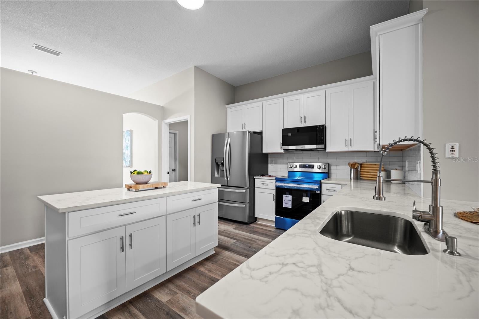 4048 Edgeland Trl, Middleburg, FL 32068 photo