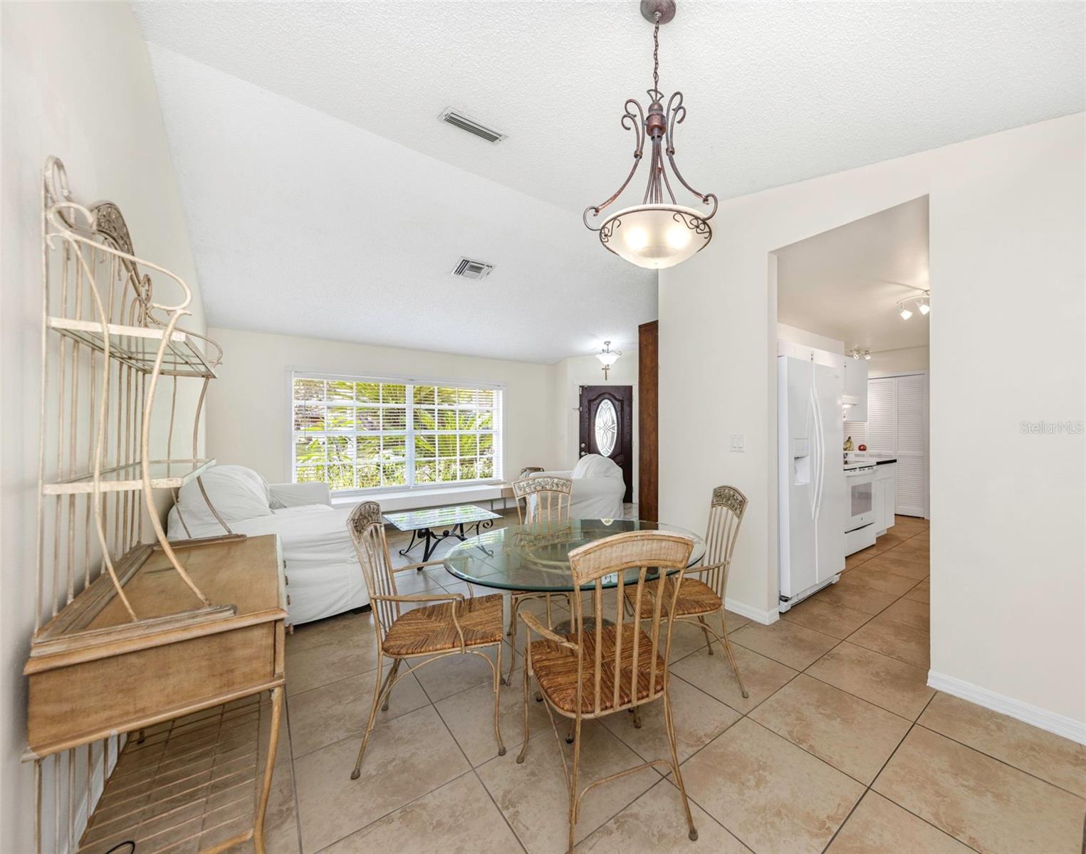 2437 Hawk Ave, Palm Harbor, FL 34683 photo