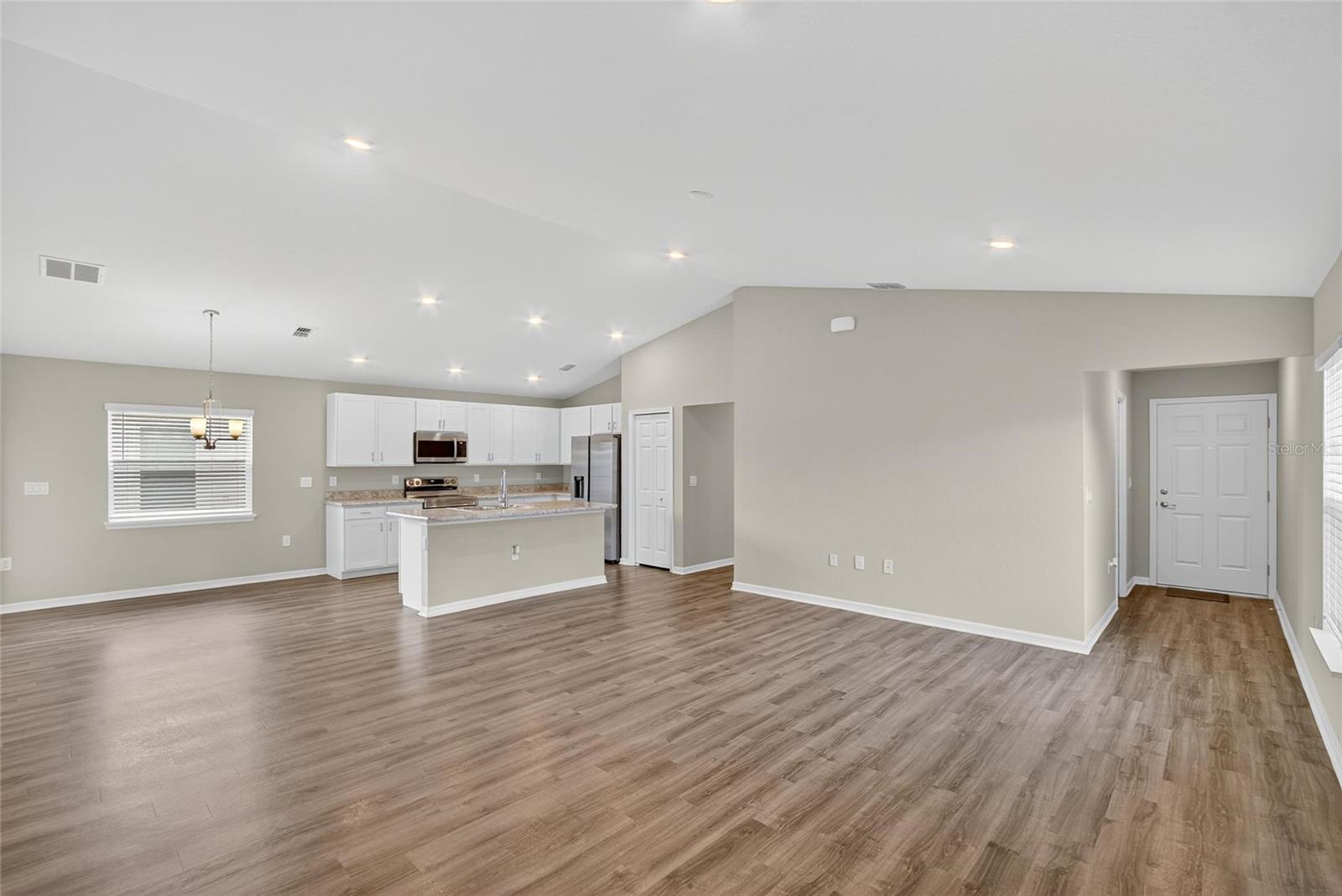 1047 Aruba Ave, Mulberry, FL 33860 photo