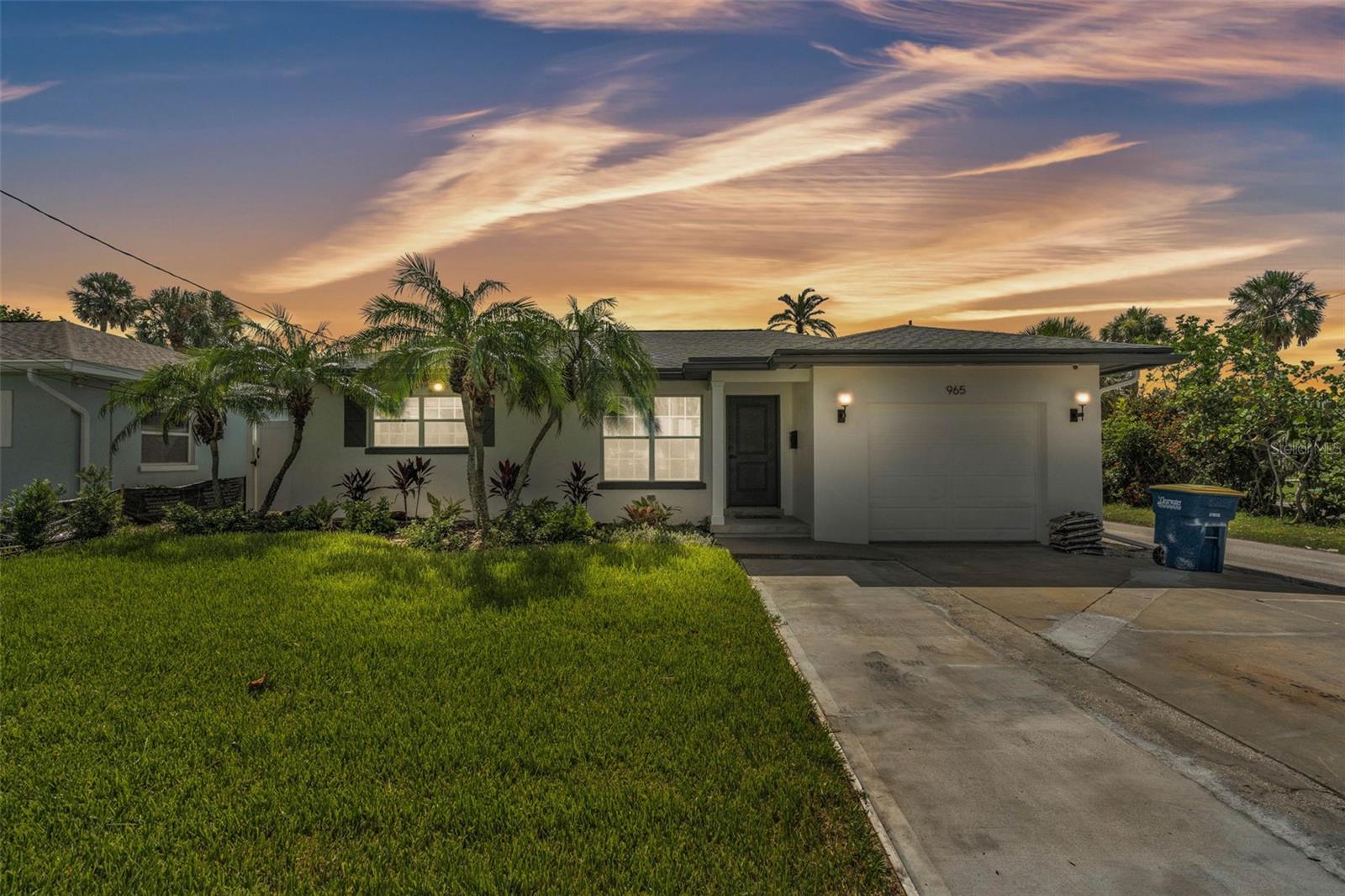 965 Bruce Ave, Clearwater Beach, FL 33767 photo
