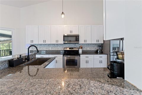 Single Family Residence in DADE CITY FL 31949 AMBERLEA RD 27.jpg