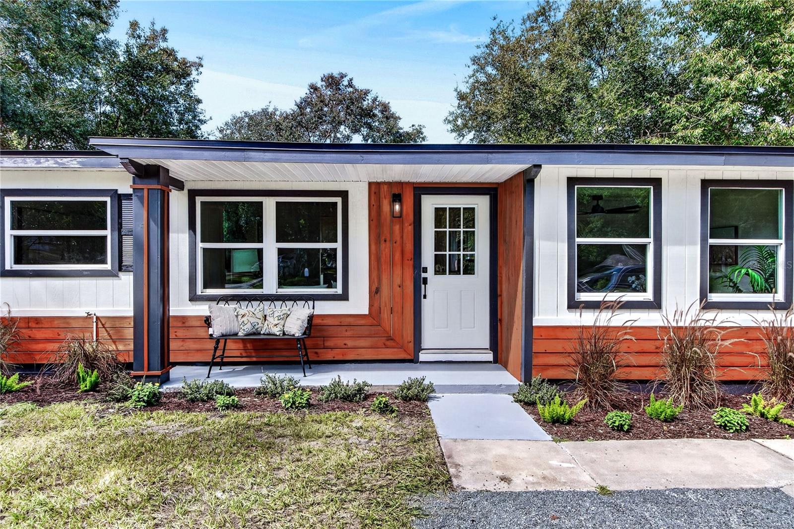 2426 S Laurel Ave, Sanford, FL 32771 photo