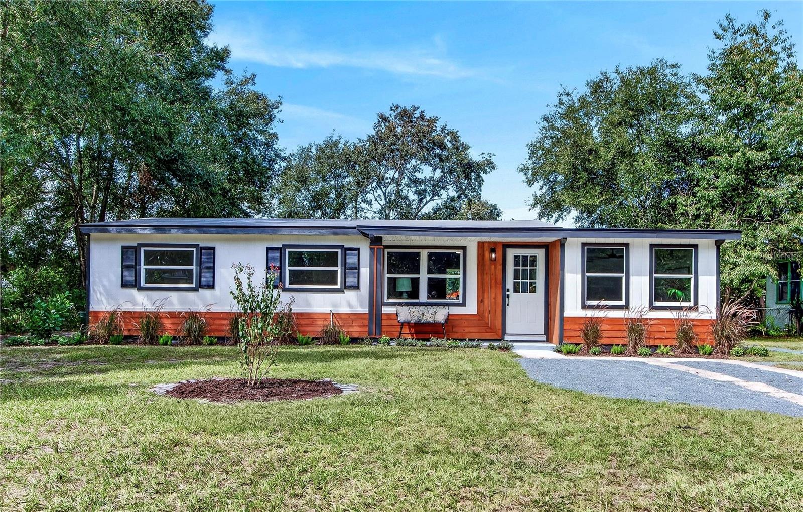 2426 Laurel Ave, Sanford, FL 32771