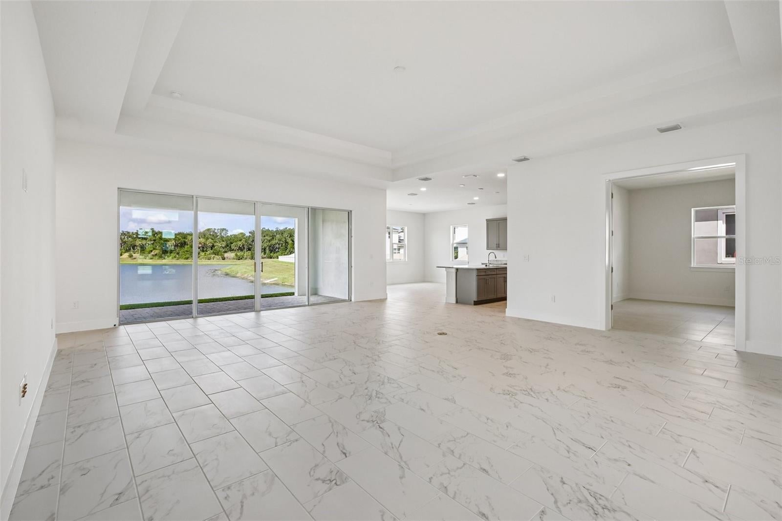 8255 Golden Beach Ct, Parrish, FL 34219 photo