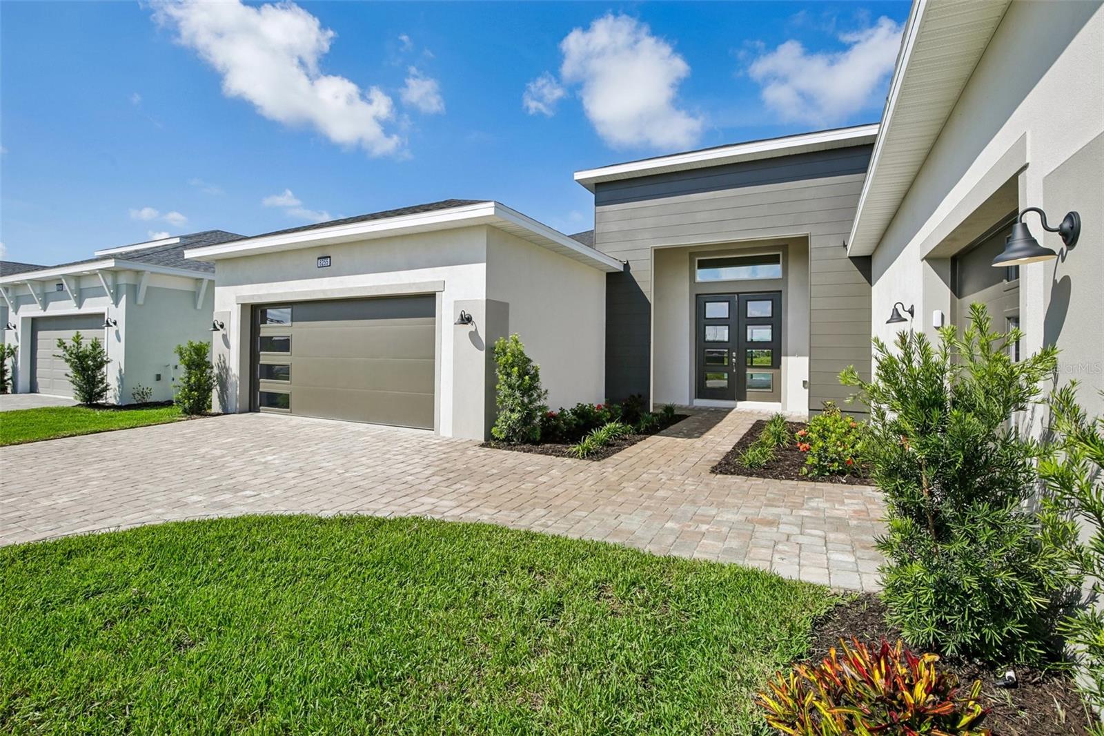 8255 Golden Beach Ct, Parrish, FL 34219 photo