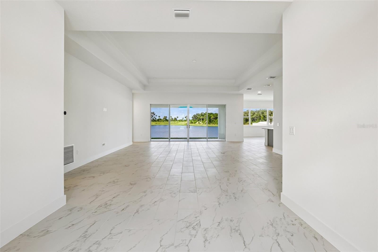 8255 Golden Beach Ct, Parrish, FL 34219 photo