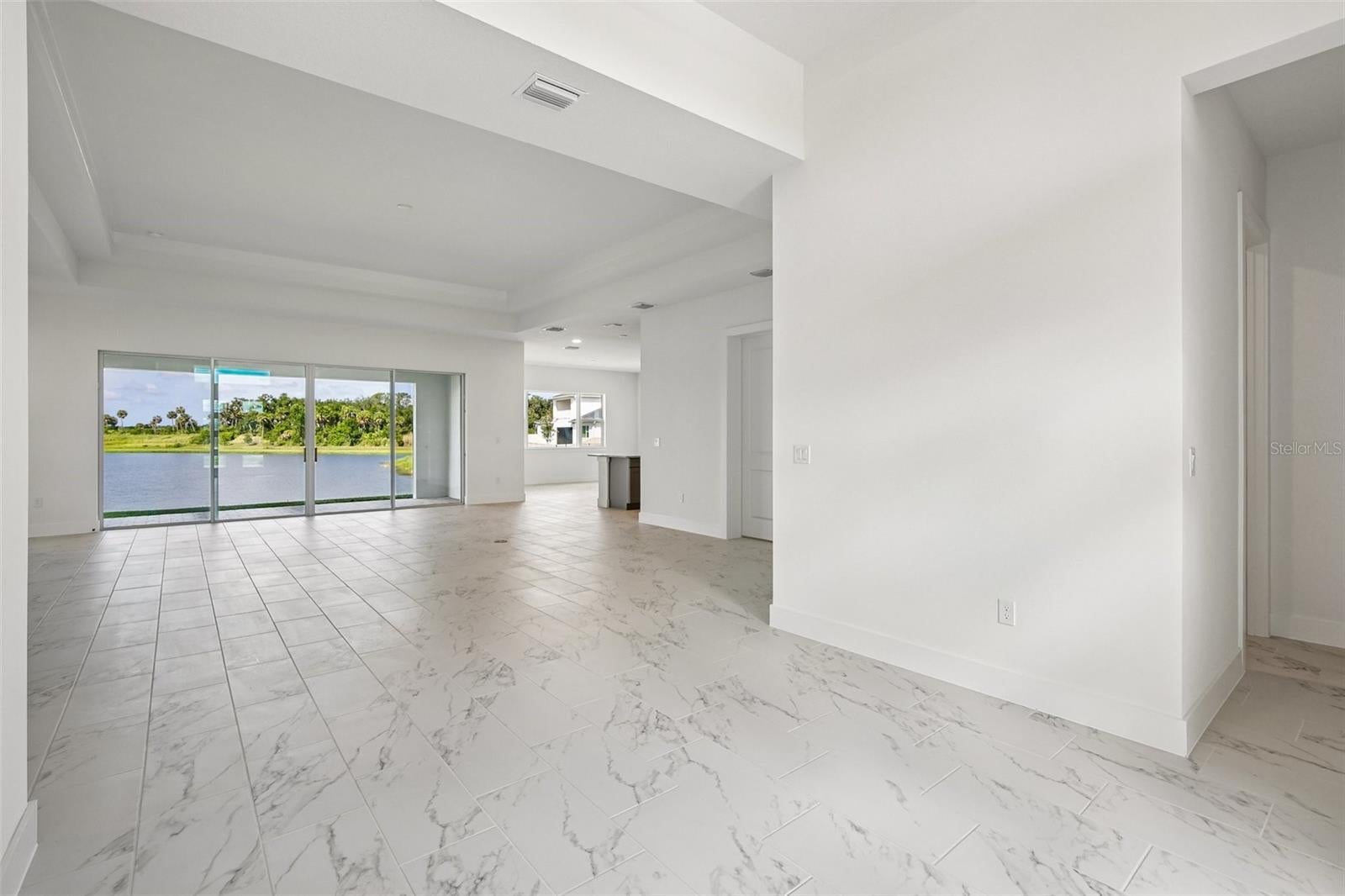 8255 Golden Beach Ct, Parrish, FL 34219 photo