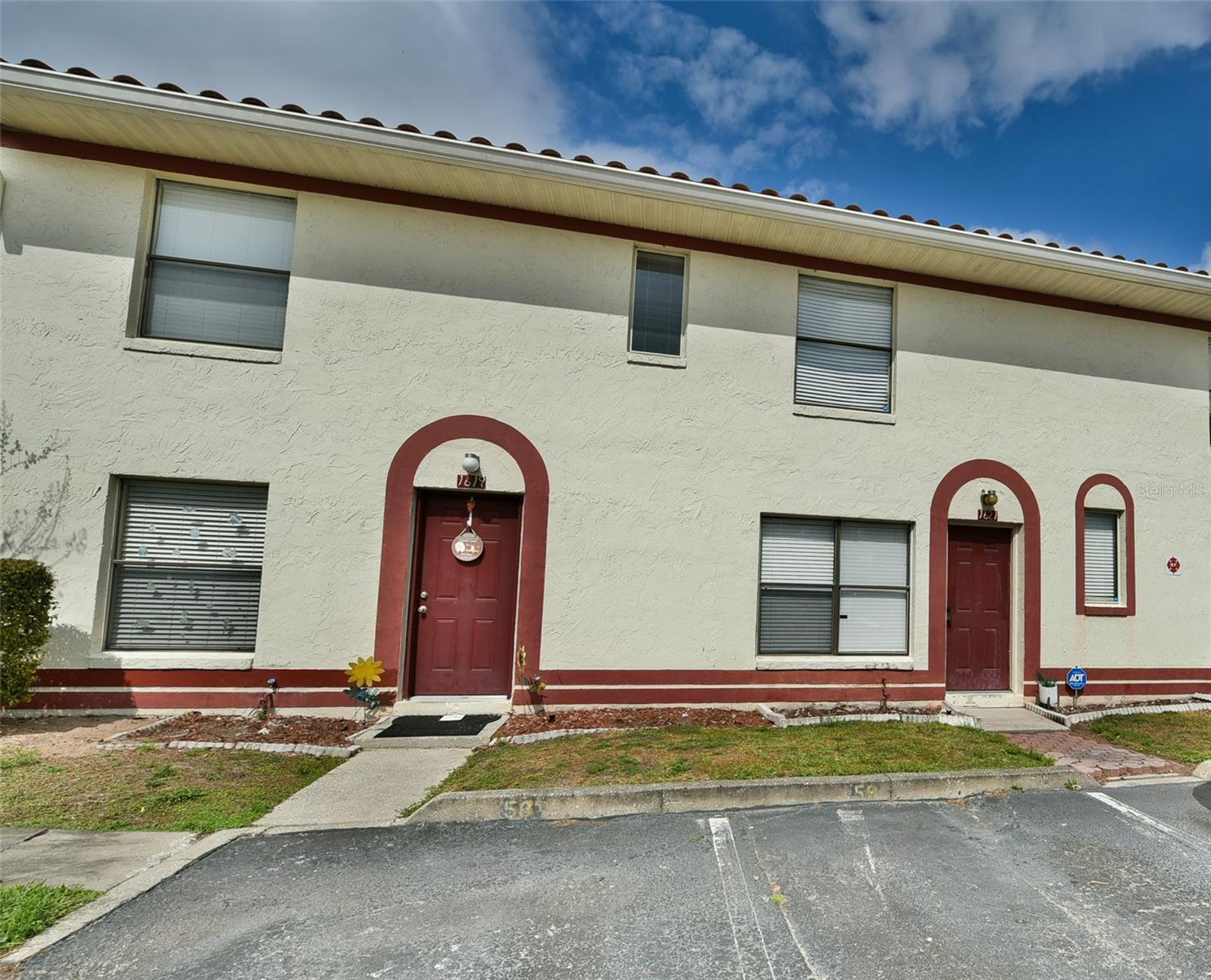 1621 Sandy Point Sq, Orlando, FL 32807