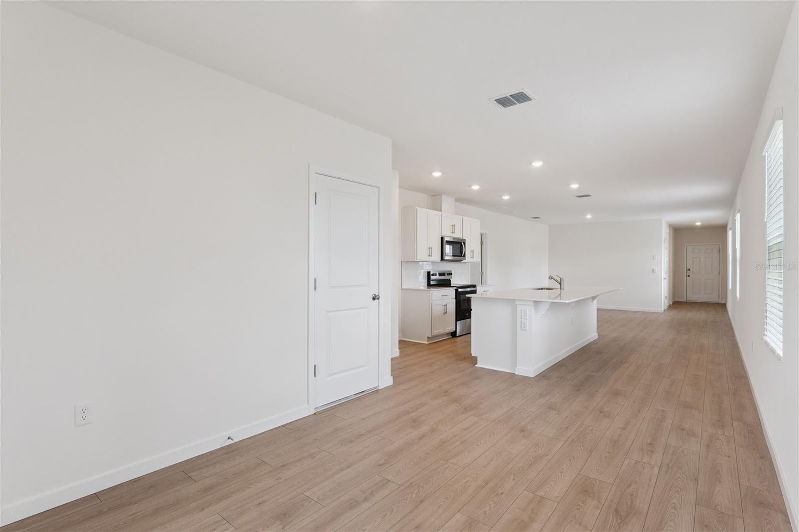 5198 Blanket Flower St, Apopka, FL 32712 photo