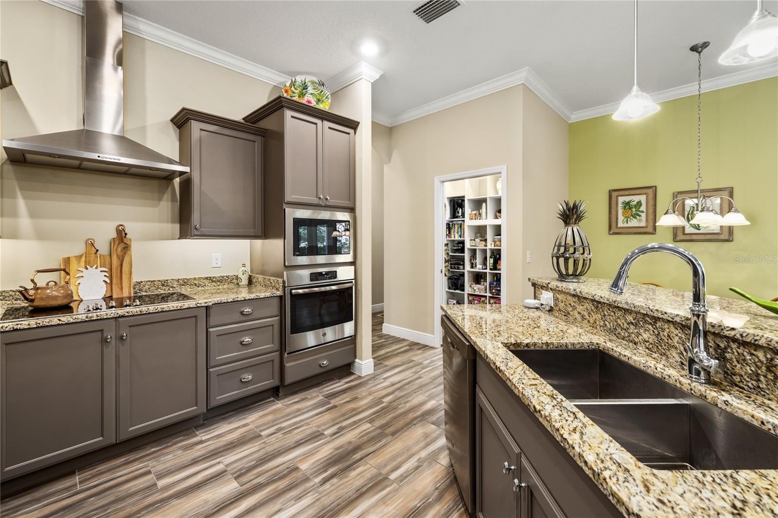 1097 Sugar Loaf Key Loop, Lady Lake, FL 32159 photo